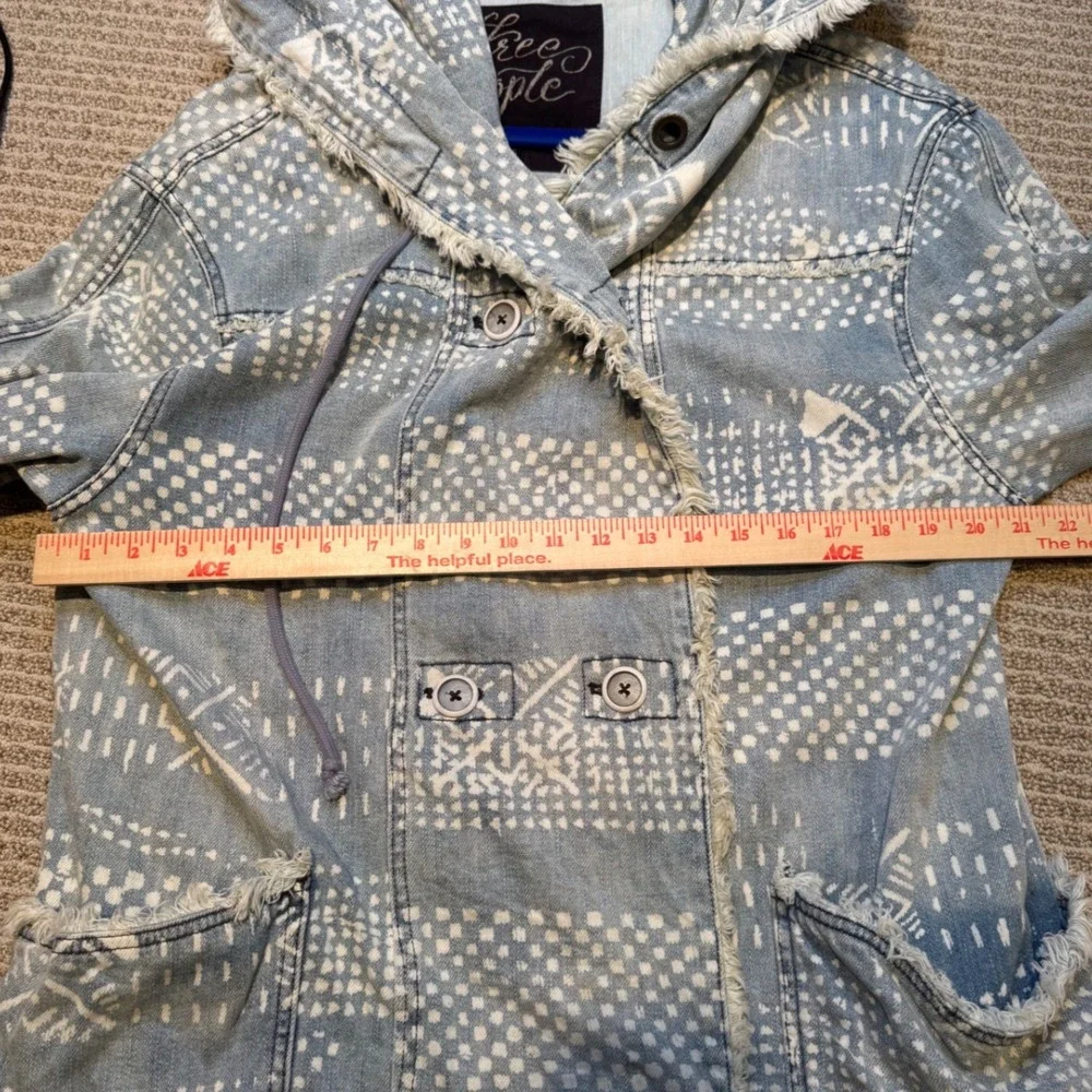 Free People Hooded Denim Jacket Boho Raw Edge Utility Coat L - Picture 9 of 10